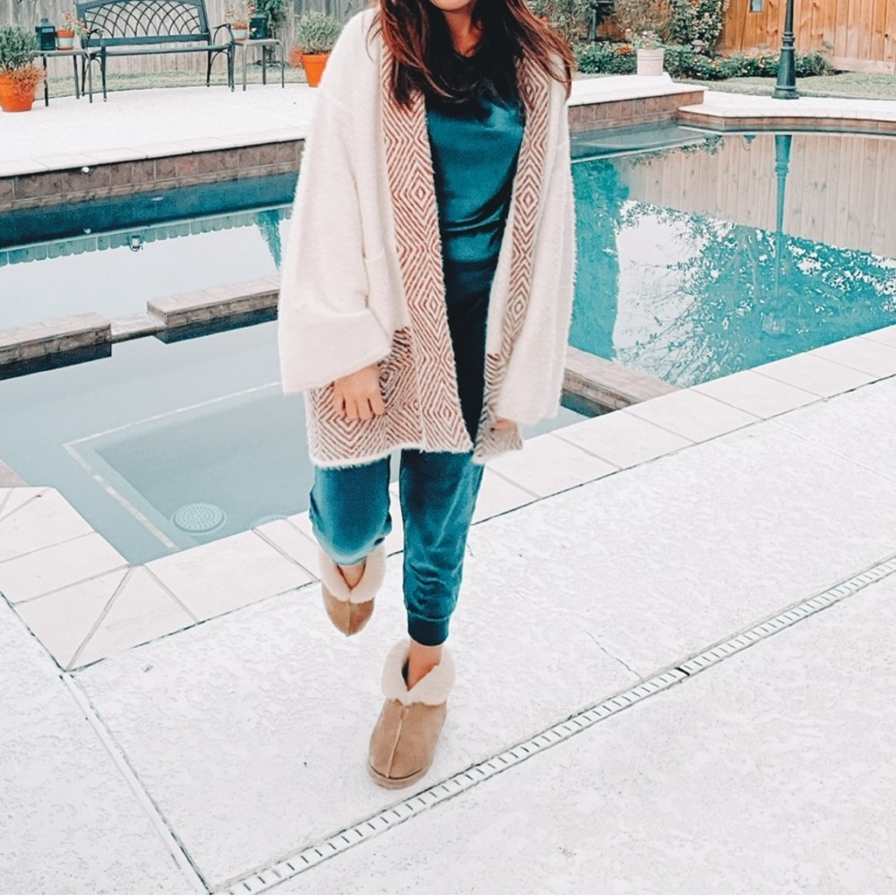 Cozy Velvet Lounge Set in Teal